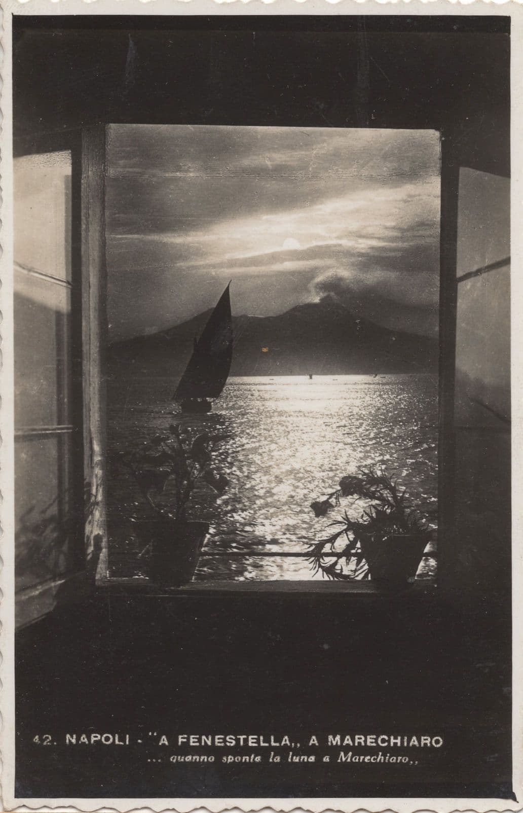Napoli A Fenestella A Marechiaro Italy Ship RPC Postcard
