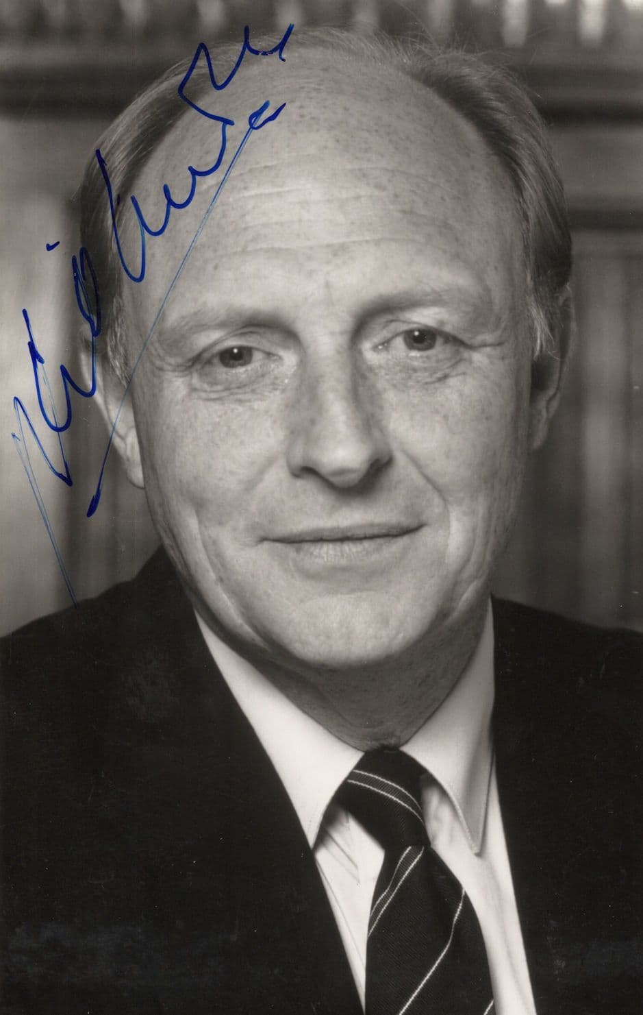 Neil Kinnock Labour Prime Minister Undedicated Hand Signed Photo