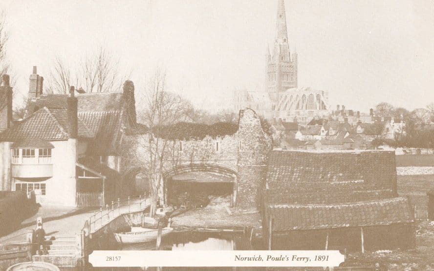 Norwich Poules Ferry Postcard