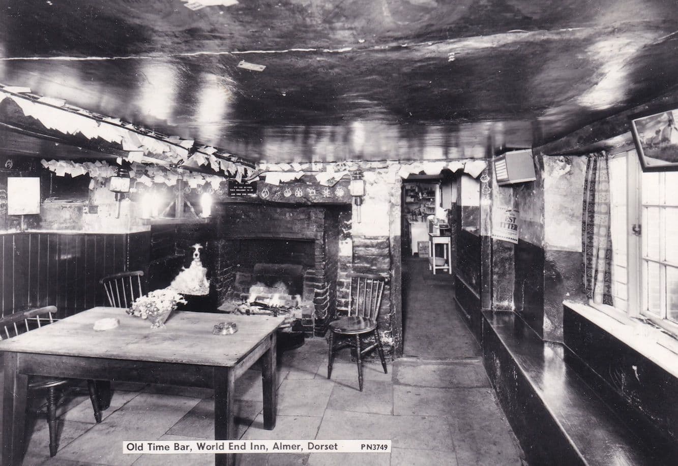 Old Time Bar World End Pub Inn Almer Dorset RPC Postcard