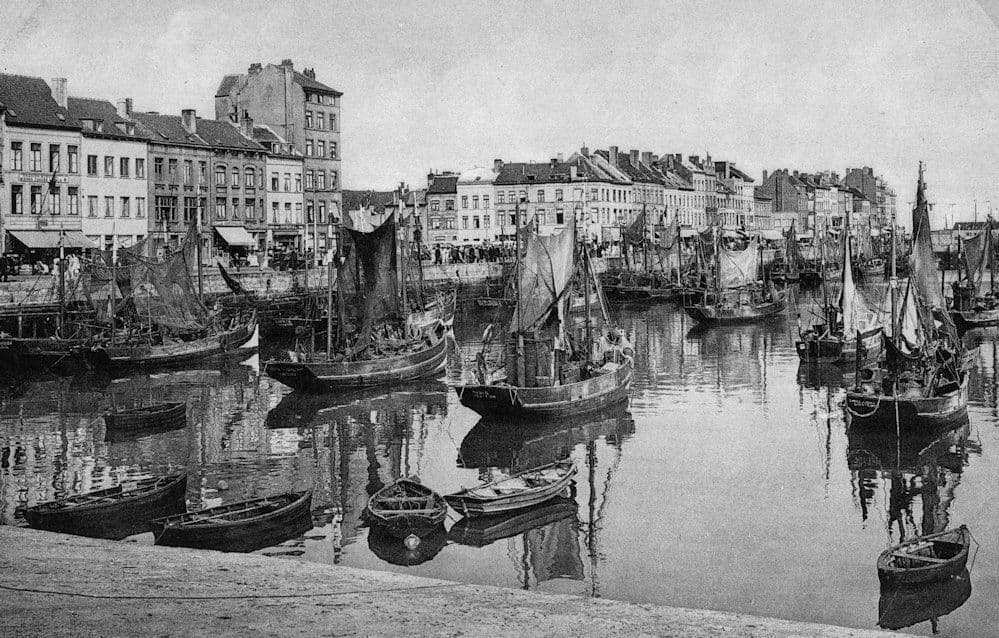 Ostende The Montgomery Deck Harbour Real Photo Postcard