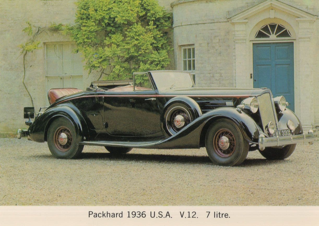 Packhard 1936 USA V12 7 Litre Classic Saloon Car Postcard