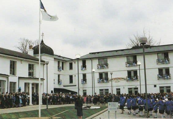 Pax Lodge Girl Guides WAGGGS Hampstead House World Centre London Postcard