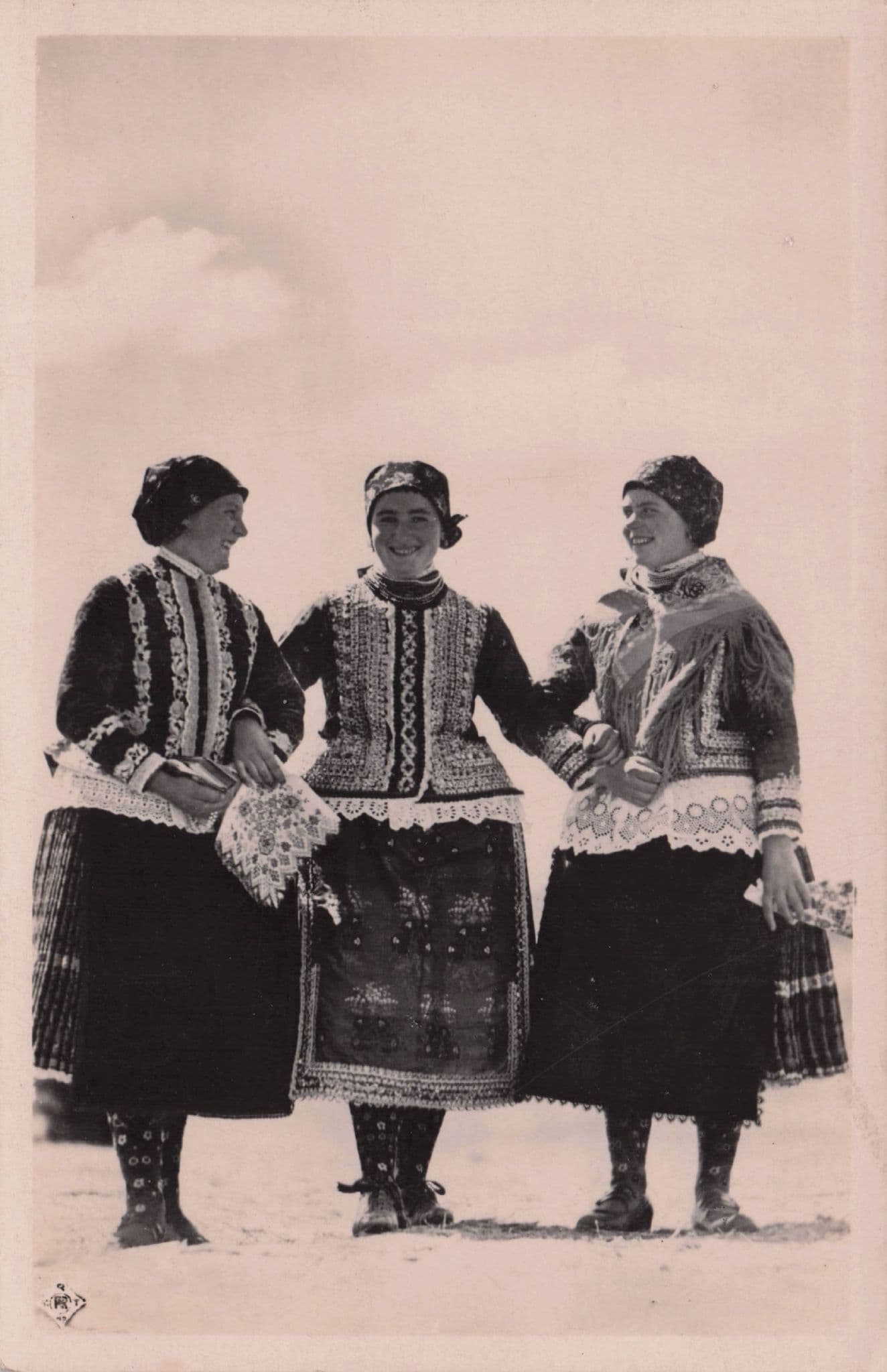 Peasant Women Of Szekszard Hungary Costume Old RPC Postcard