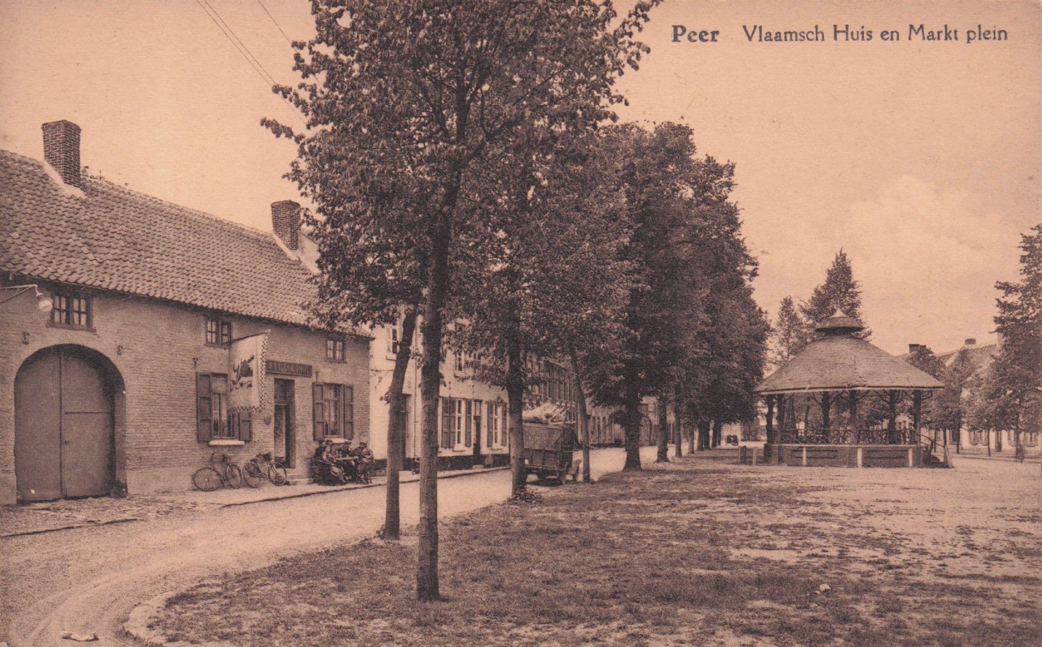 Peer Vlaamsch Huis En Martk Plein Pub Flag Antique Belgium Postcard