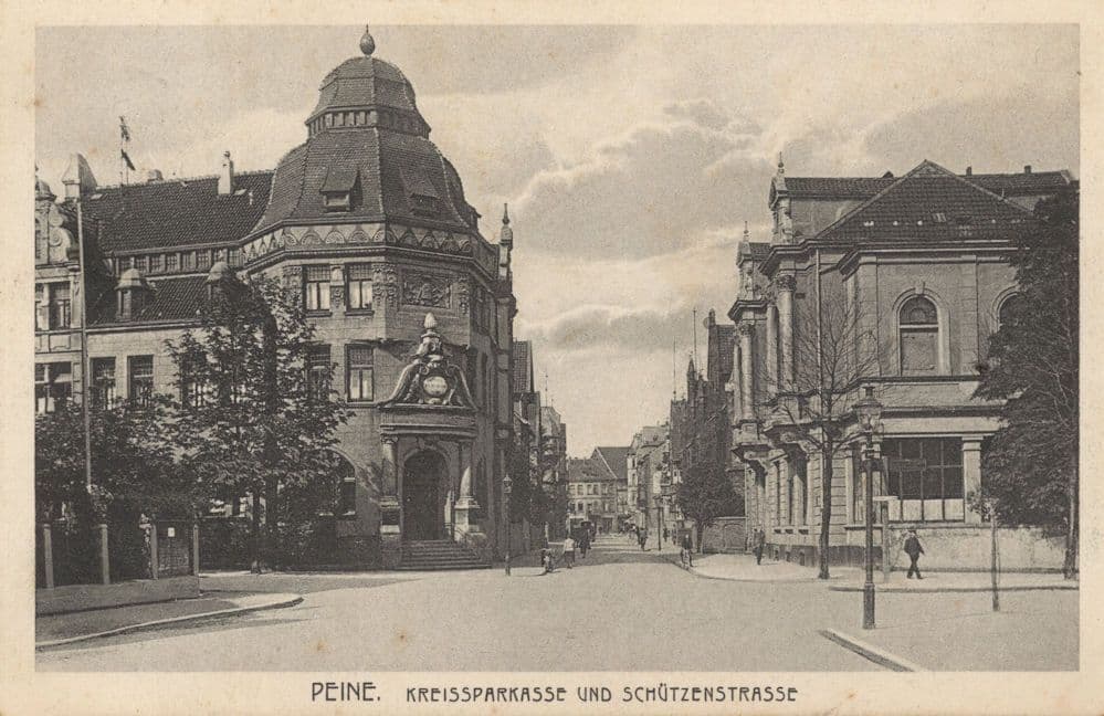 Peine Kreissparkasse Und Schutzenstrasse German Old Postcard
