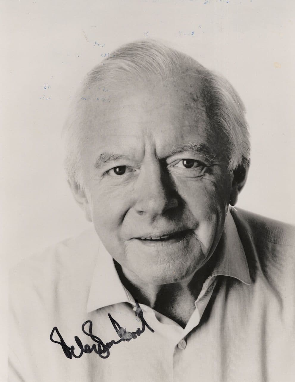 Peter Barkworth Where Eagles Dare Giant 10x8 Hand Signed Photo