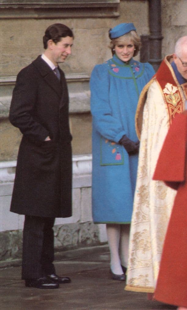 Prince Charles & Princess Diana Christmas Day Church 1981 Postcard