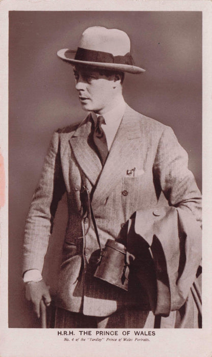 Prince Of Wales No 4 Yardley Lavender Soap Advertising RPC Postcard