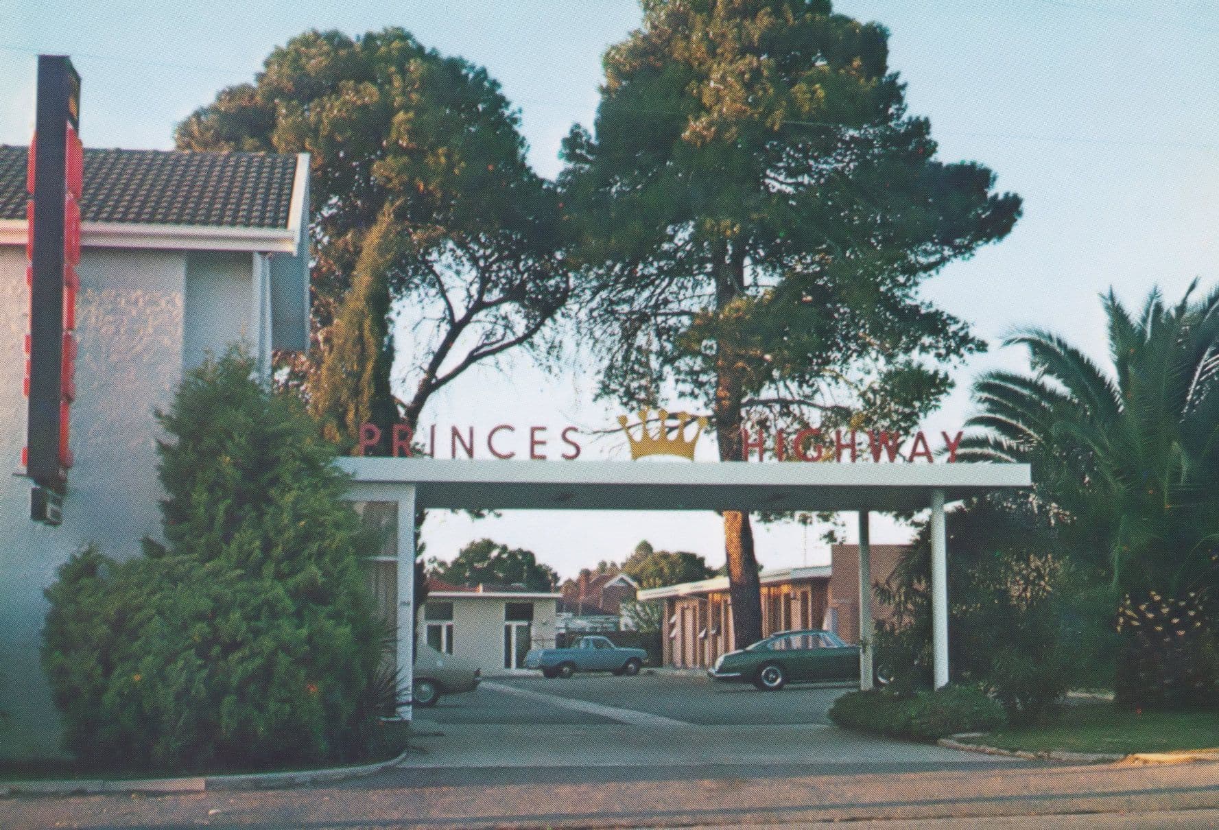 Princes Highway Motel Adelaide Frewville Postcard