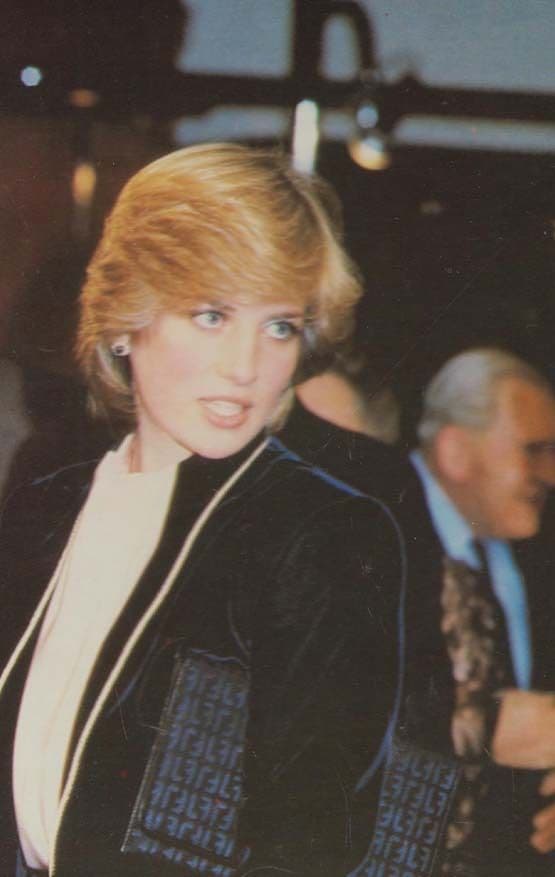Princess Diana at Regent Street London Illuminations LIghts 1981 Royal Postcard
