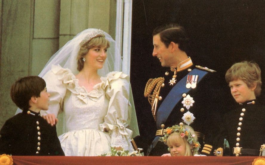 Princess Diana Prince Charles Buckingham Palace Balcony Postcard