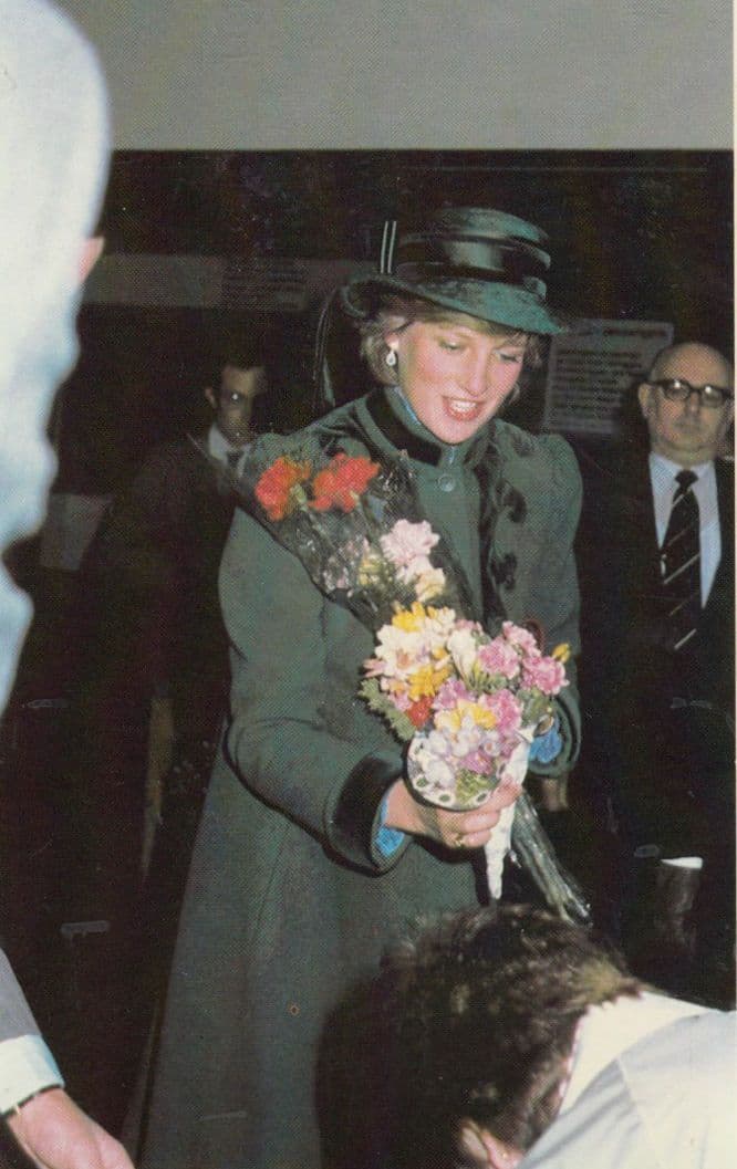 Princess Diana Receives Flowers Leeds Yorkshire Railway Station Royal Postcard