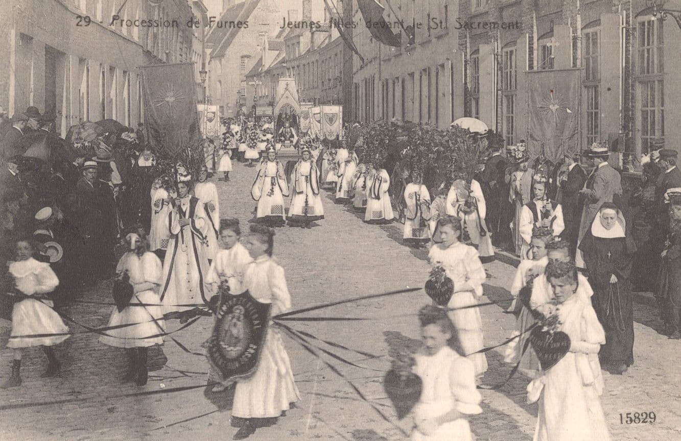 Procession De Furnes Jeunes Filles St Saint Sacrement Belgium Old Postcard
