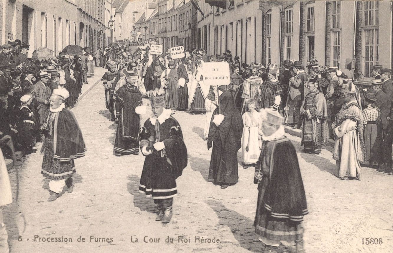 Procession De Furnes La Cour Du Rue Herode Belgium Old Postcard