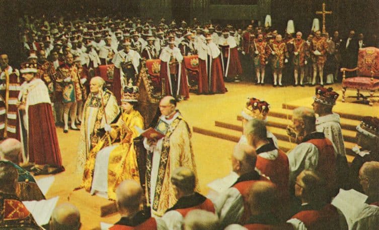 Queen Elizabeth II Coronation 1953 Royal Historic Photo Postcard