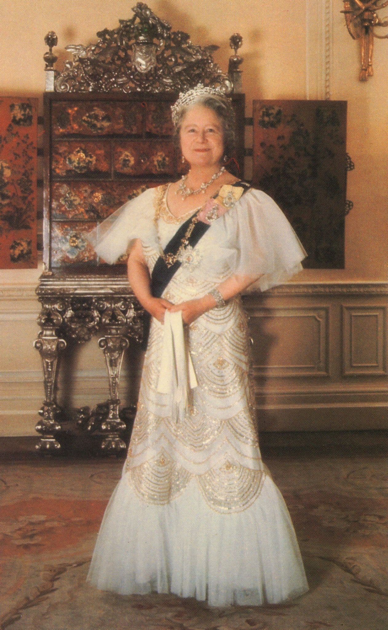 Queen Elizabeth II Mother 75th Birthday Royal Rare Postcard