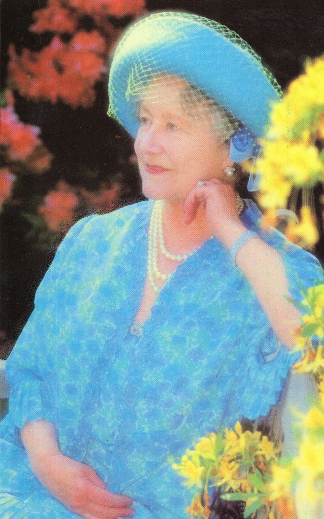Queen Mother 80th Royal Birthday Garden Blue Dress Photo Portrait Postcard