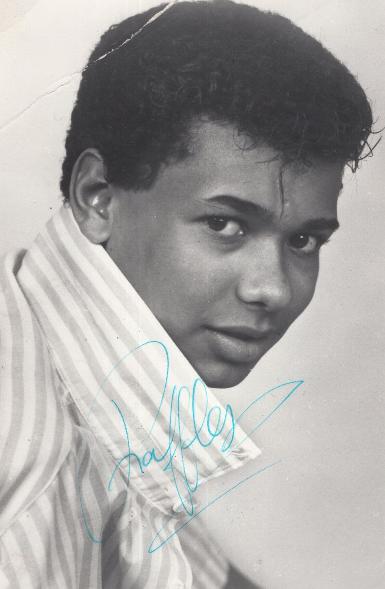 Raffles Singer & Nephew Of Billy Preston Old Hand Signed Photo