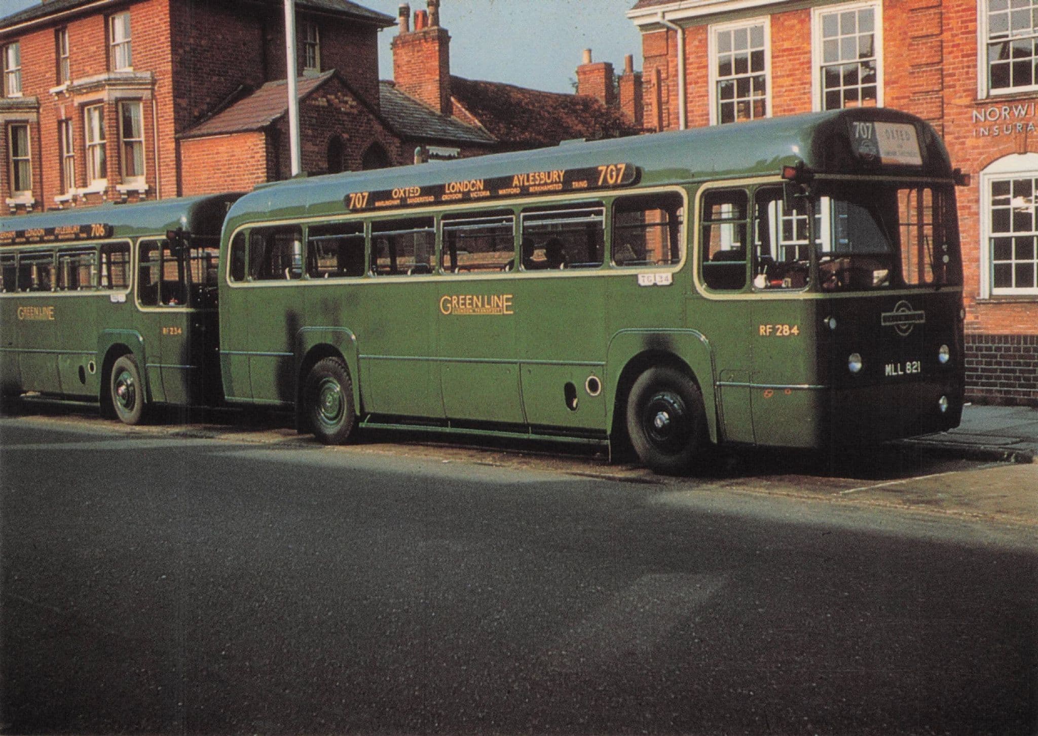 RF Green Line Bus Coach At Aylesbury London Transport Postcard