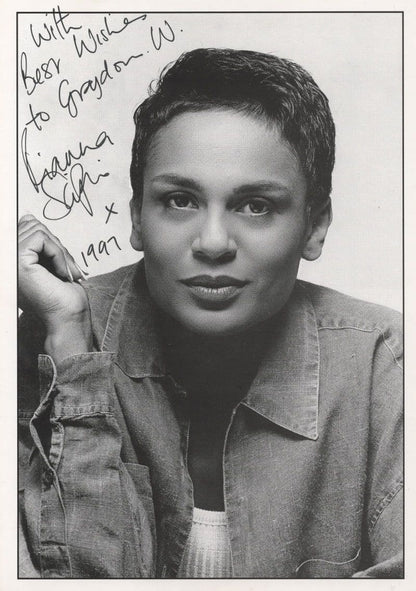 Rianna Scipio BBC Watchdog News Reader Hand Signed Photo & Letter