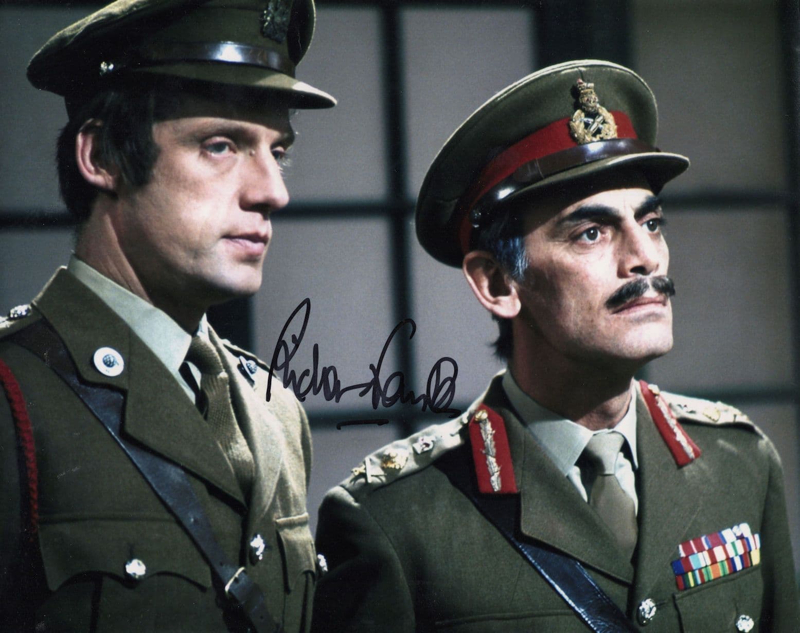 Richard Franklin as Captain Yates Dr Who 10x8 Hand Signed Photo (1)