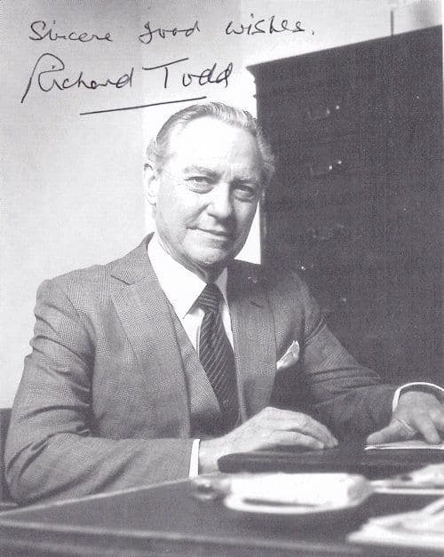 Richard Todd The Dambusters Film Large Hand Signed Photo