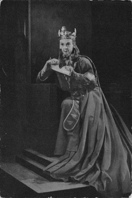 Robert Helfmann as King John Shakespeare Old Theatre Postcard