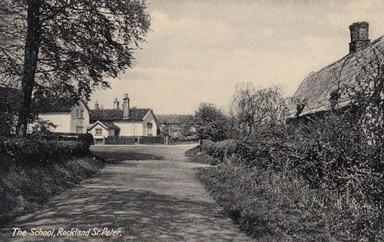 Rockland School Norfolk Vintage Postcard