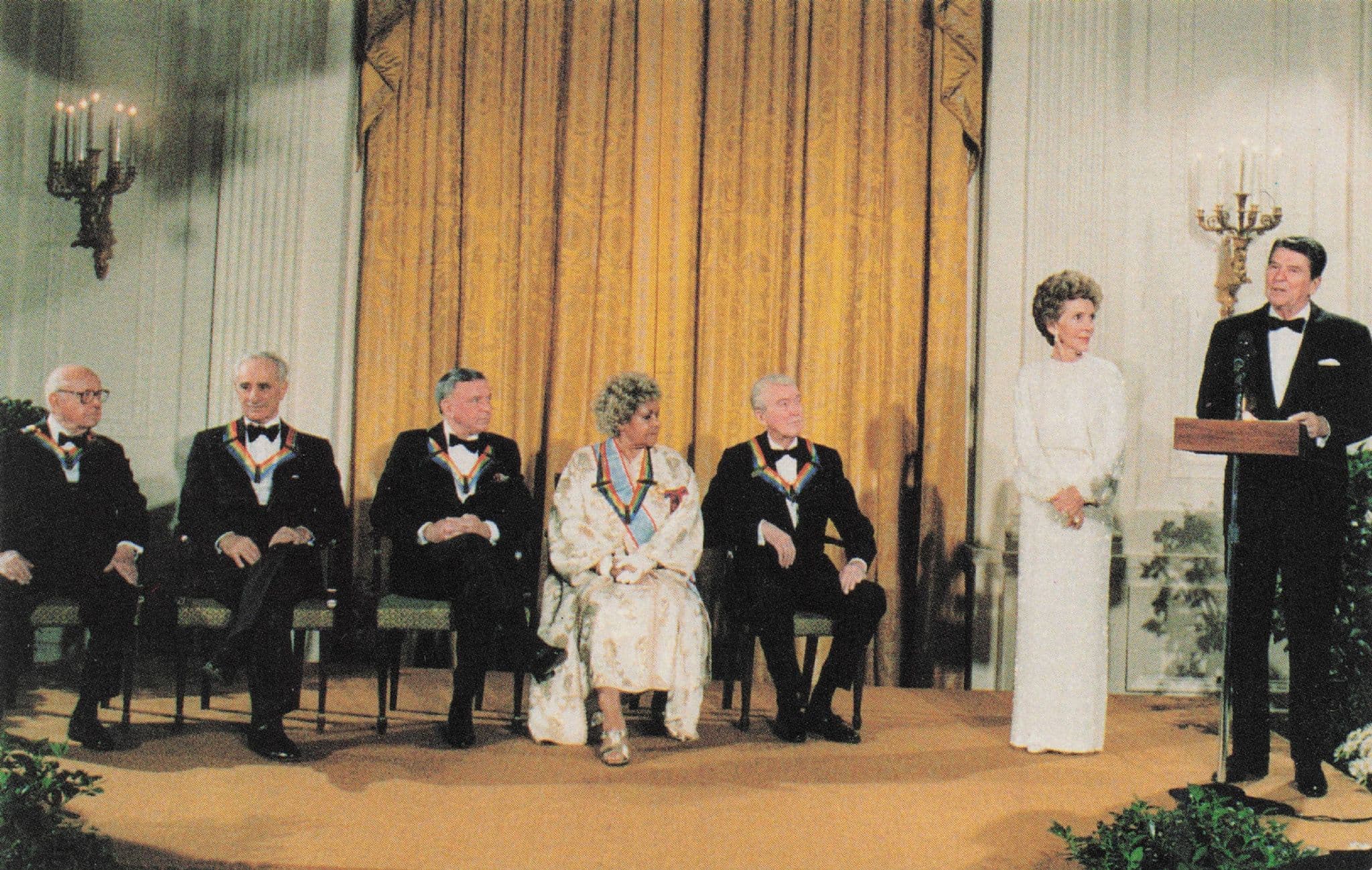 Ronald & Nancy Reagan USA President 6th Kennedy Centre Honours Postcard