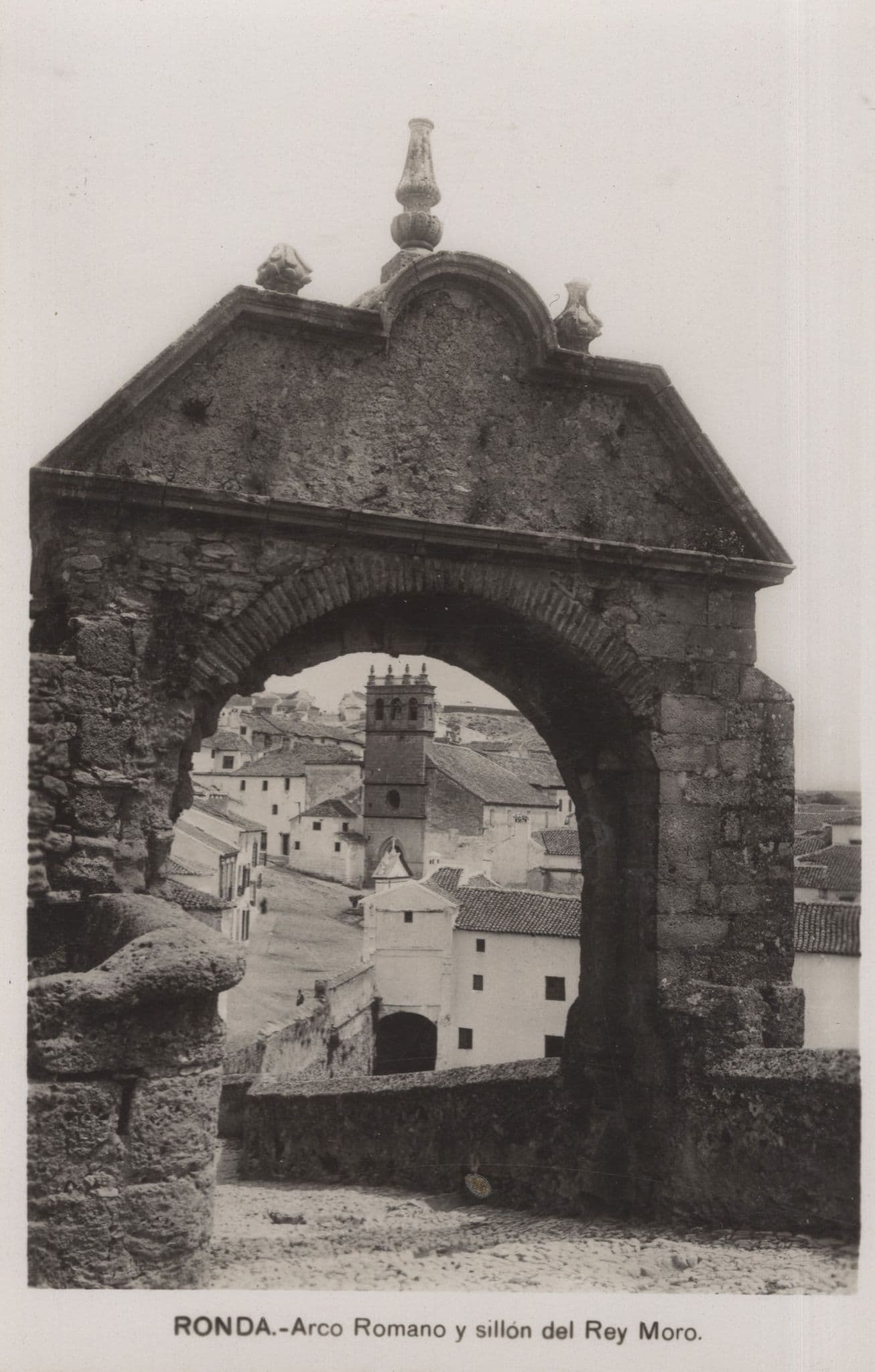 Ronda Arco Romano y Sillon Del Rey Moro RP Spain Postcard