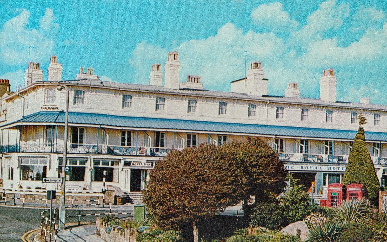 Royal Hotel Trumans Beer Phone Box Clacton On Sea 1970s Postcard