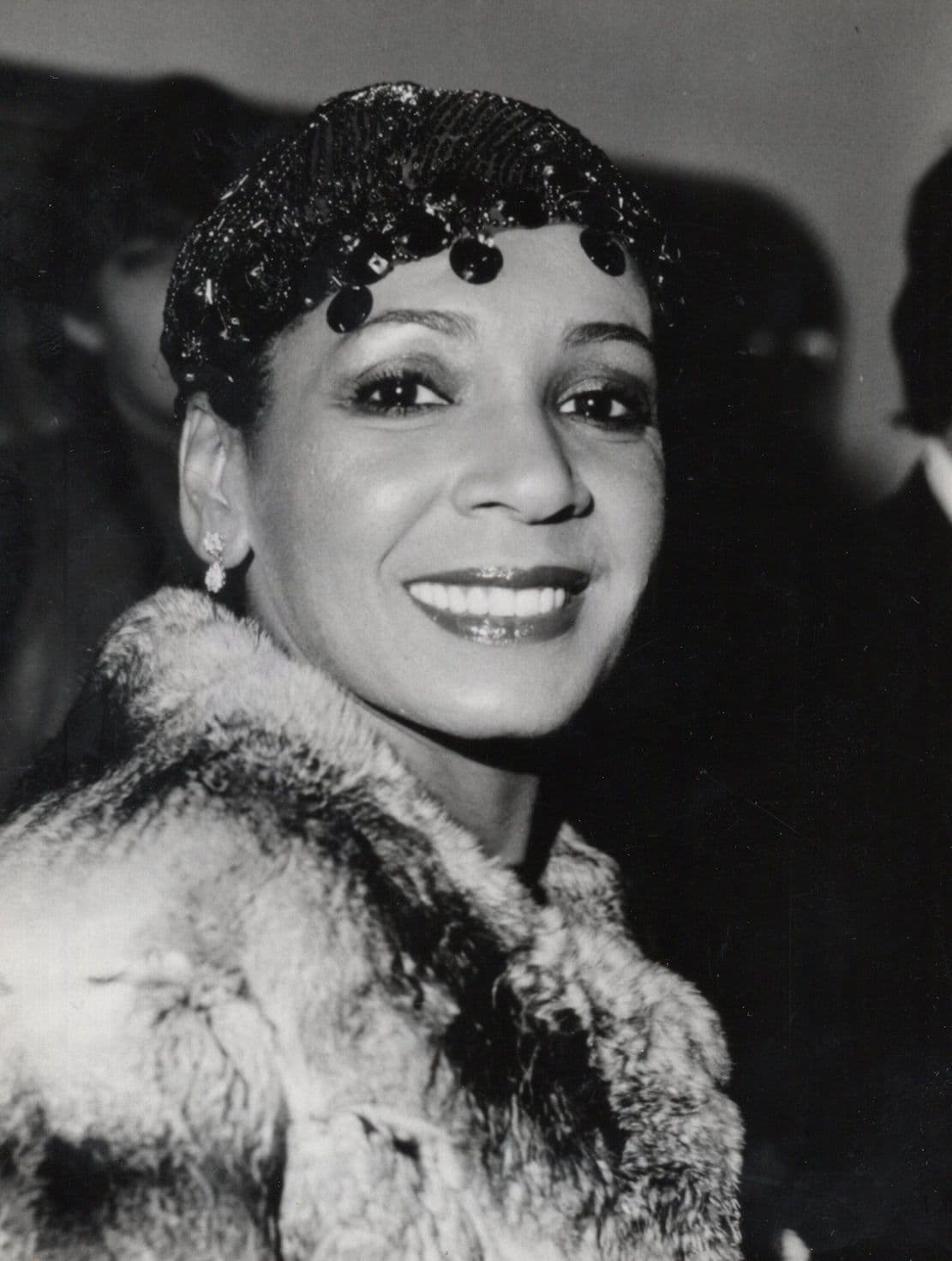 Shirley Bassey 1981 Stunning Small Rare Press Photo