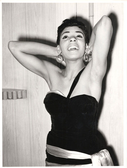 Shirley Bassey At Only 18 Years Old Teenage Star London Press Photo