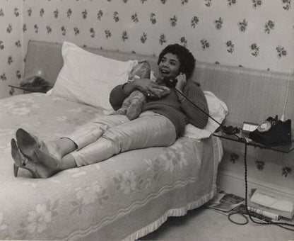 Shirley Bassey in Her Bedroom Old Teddy Bear Telephone Rare 10x8 Press Photo