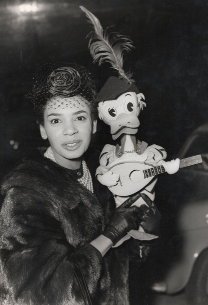 Shirley Bassey Walt Disney Donald Duck Mascot 1960 Large Press Photo