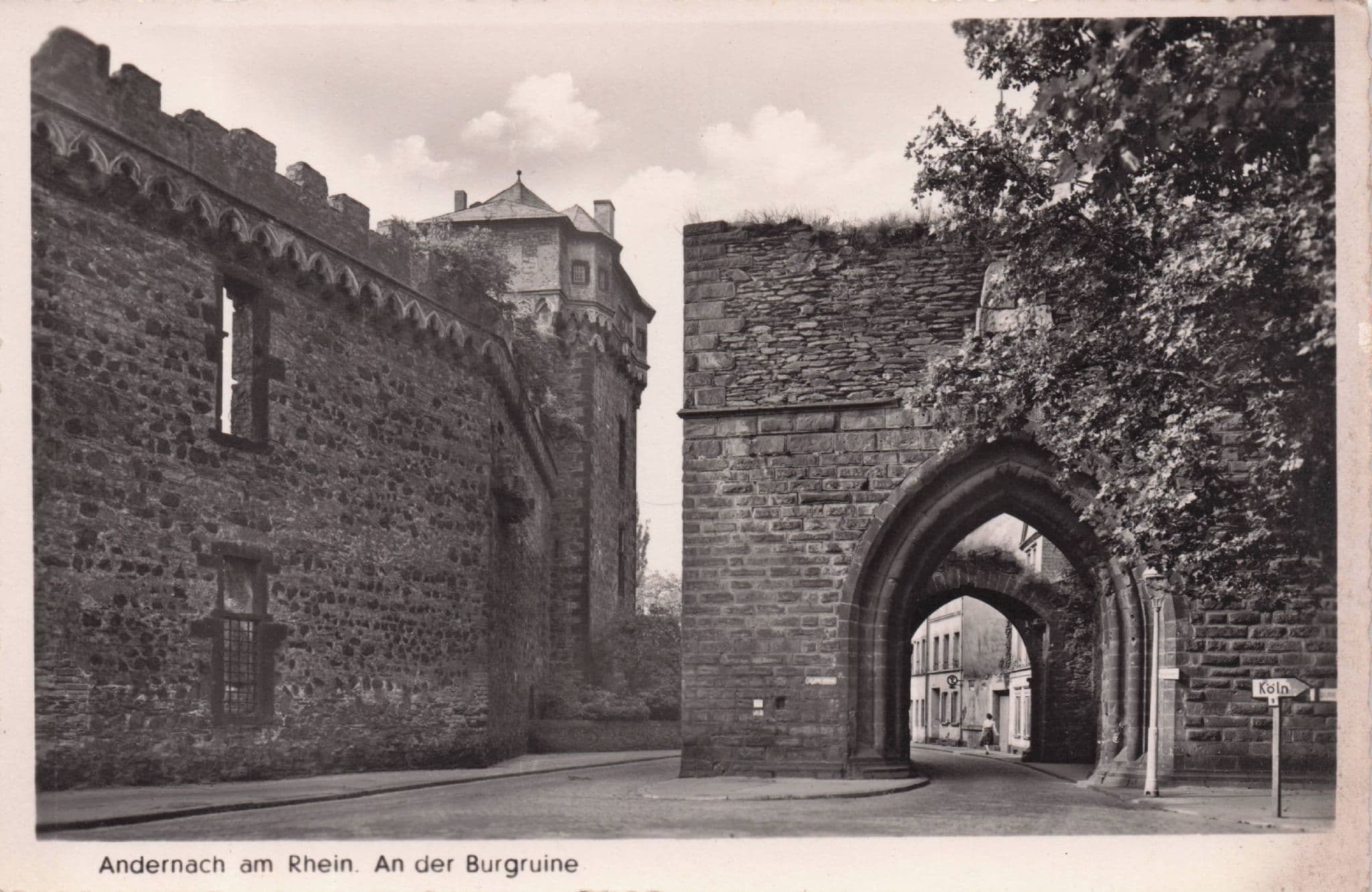 Signpost To Koln At Andernach Burgruine Real Photo German Postcard