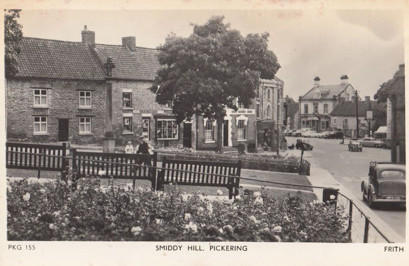 Smiddy Hill Pickering Postcard