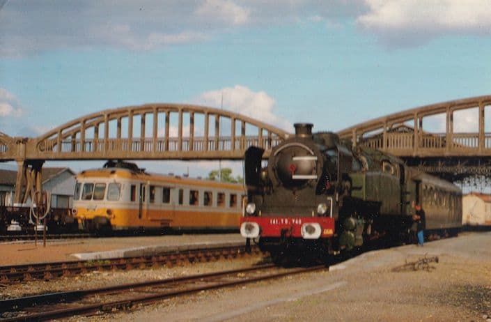 SNCF French Train TD740 RGP2 X-2700 Bergerac Station Postcard