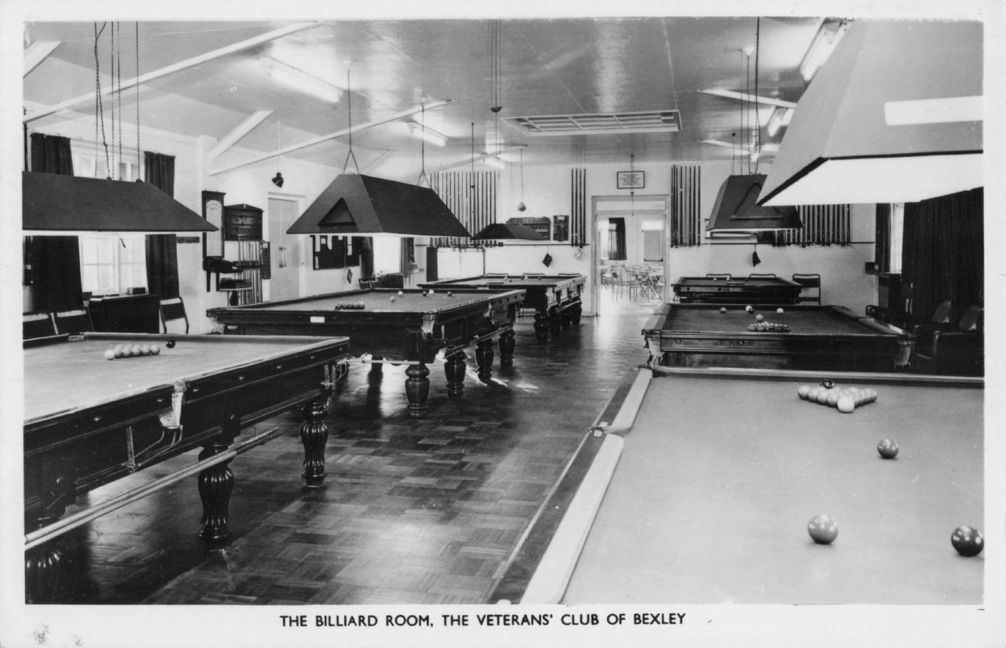 Snooker Billiard Room Veterans Club Of Bexley Kent Old Postcard