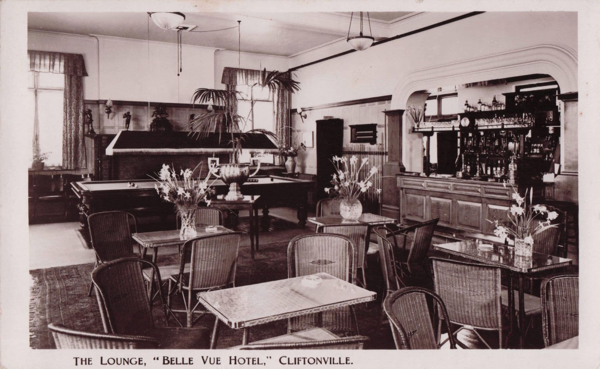 Snooker Pool Table Cliftonville Belle Vue Hotel Kent Postcard Please Read