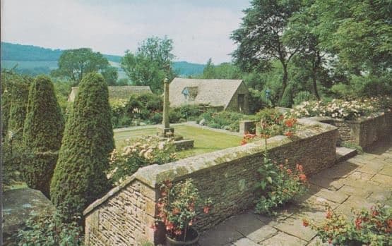 Snowshill Manor Broadway Worcester Outside Gardens Memorial Postcard