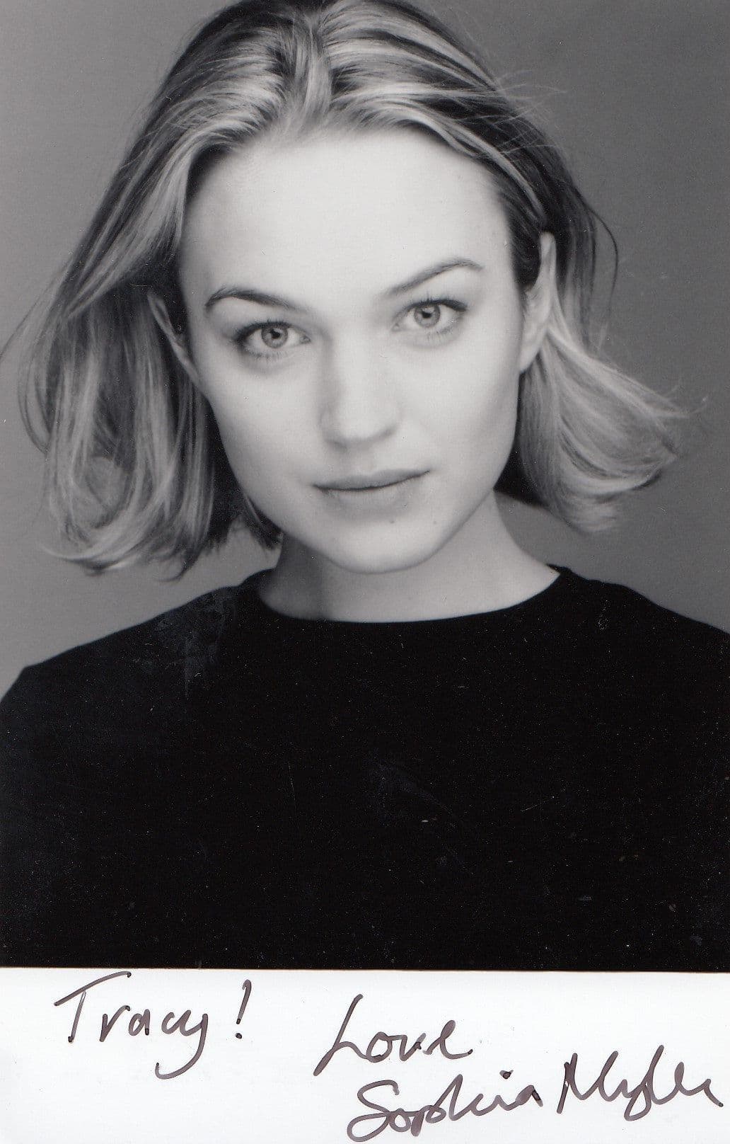 Sophia Myles Heartbeat Dr Who Colditz Hand Signed Photo
