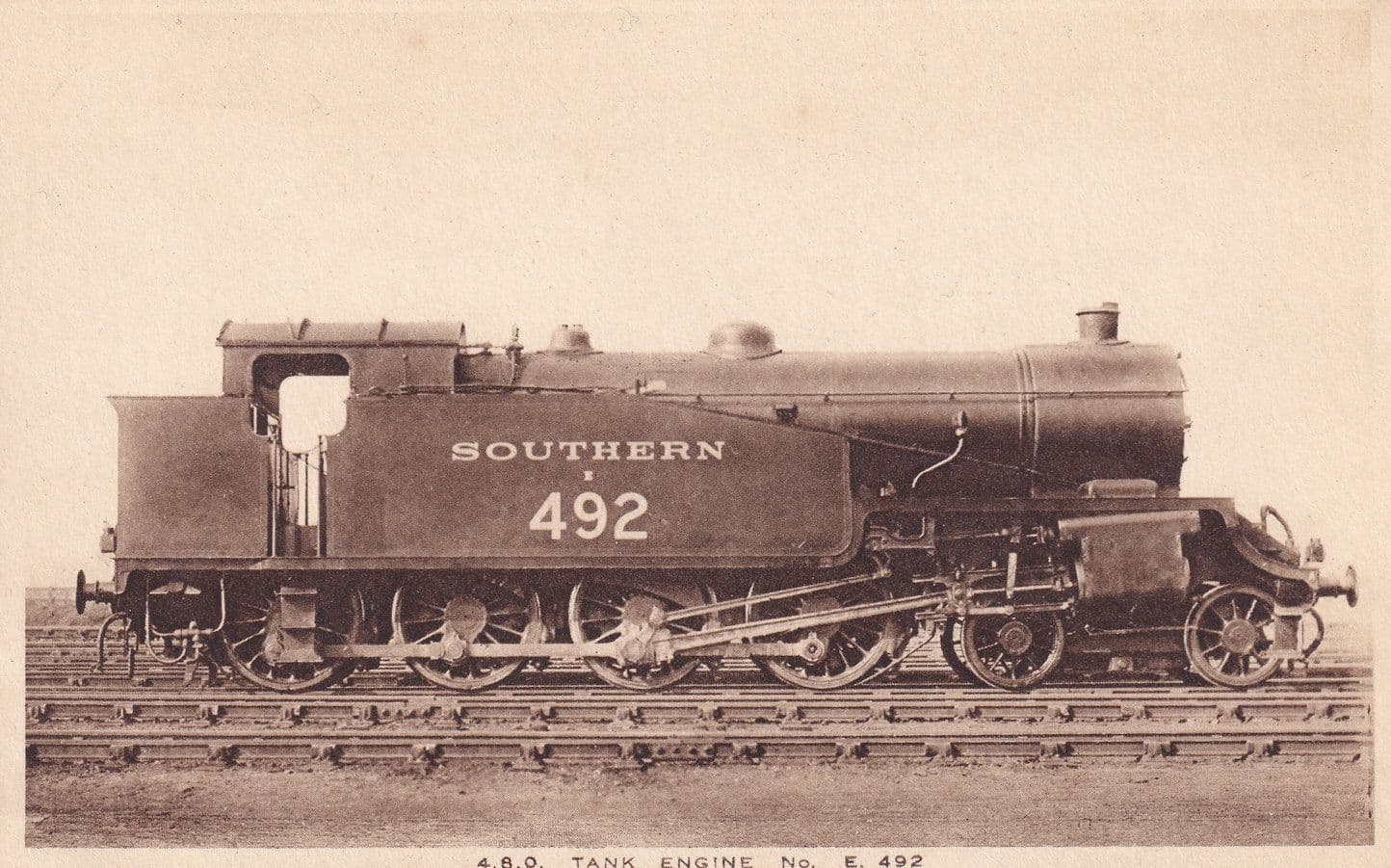 Southern Train Engine 492 Tank Old Postcard