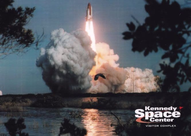 Space Shuttle 39B Launch Pad Kennedy Visitor Centre NASA Postcard