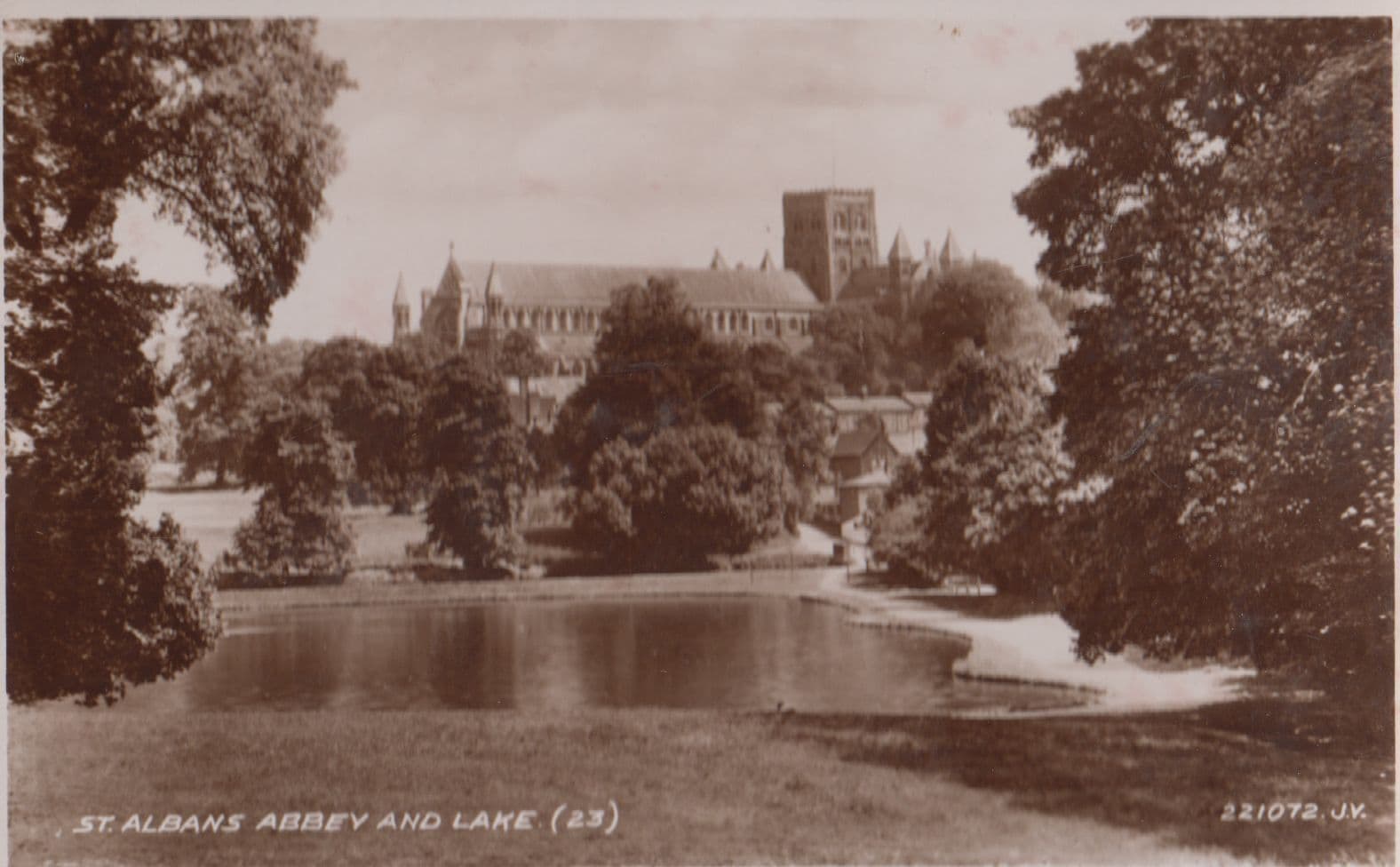 St Albans Abbey & Lake Hertfordshire Real Photo Postcard