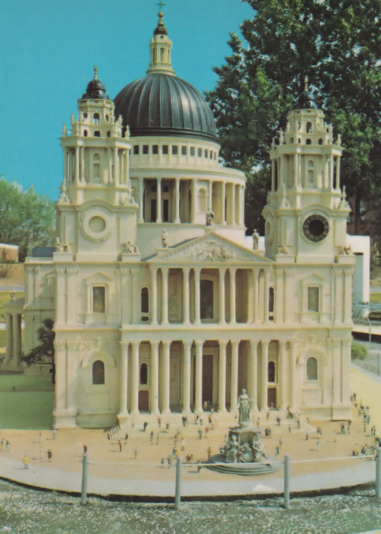 St Pauls Cathedral Miniature London Model Tucktonia Rare Postcard