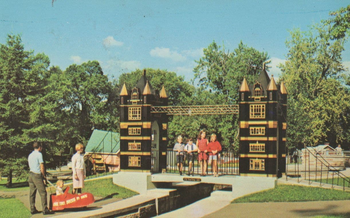 Storybook Gardens London Ontario Canada Replica of Tower Bridge Postcard