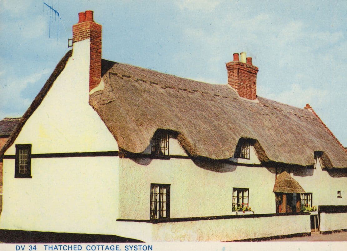 Thatched Cottage Syston Leicester Postcard