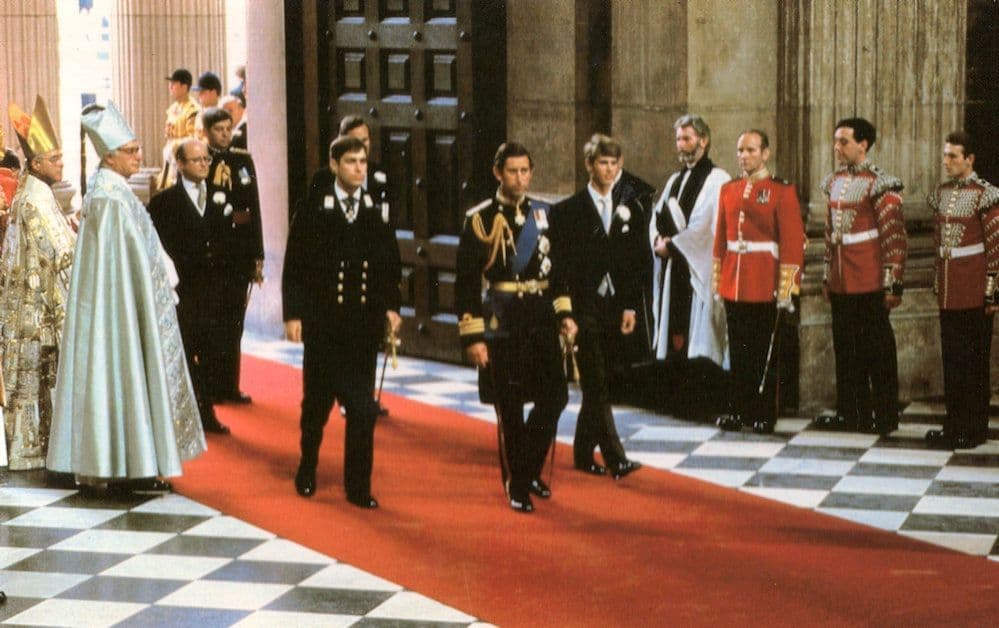 The Bridegroom Enters The Cathedral Royal Wedding 1981 Postcard